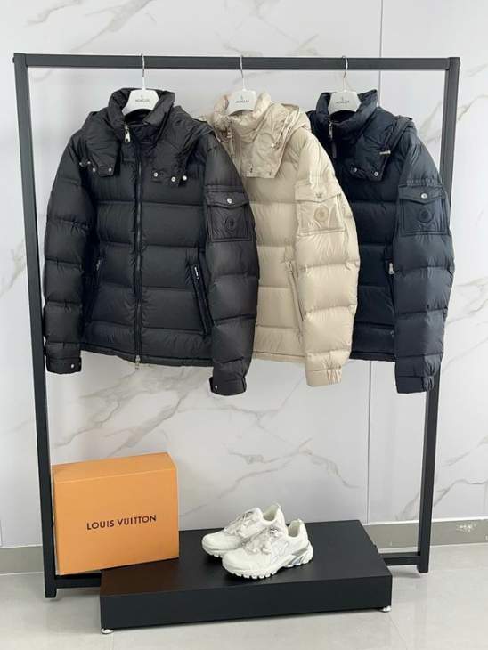Picture of Moncler Down Jackets _SKUMonclersz1-526yr33036939